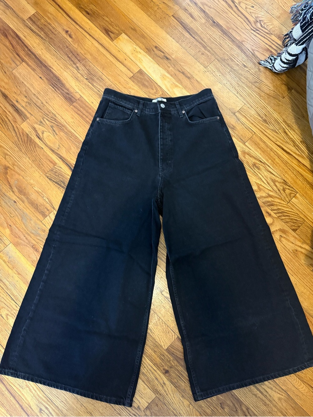 We The Free Light Wash Wide Leg Culotte Jeans - size 32